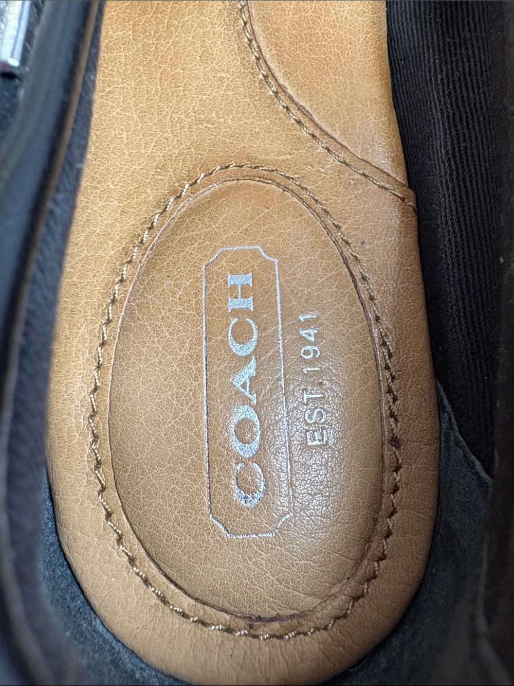 Women’s 7M Coach Lace up Boat Shoes Black Leather Signature C EUC w/Red Shoe Box - Picture 9 of 14